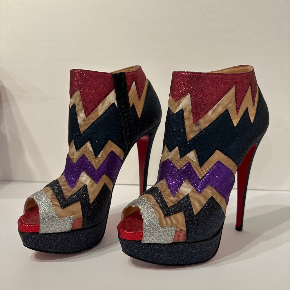 Christian Louboutin Ziggy 150 Peep-Toe Heels